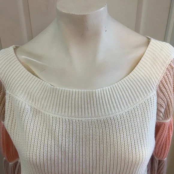 Cream Color block Sweater - Picture 4 of 4